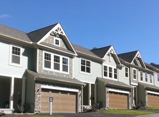 2176 Versailles Dr, Harrisburg, PA 17112