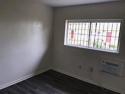 1st image of 1356-1360 NW 9th Ct #2