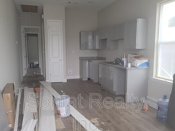 2nd image of 1727 Flood St