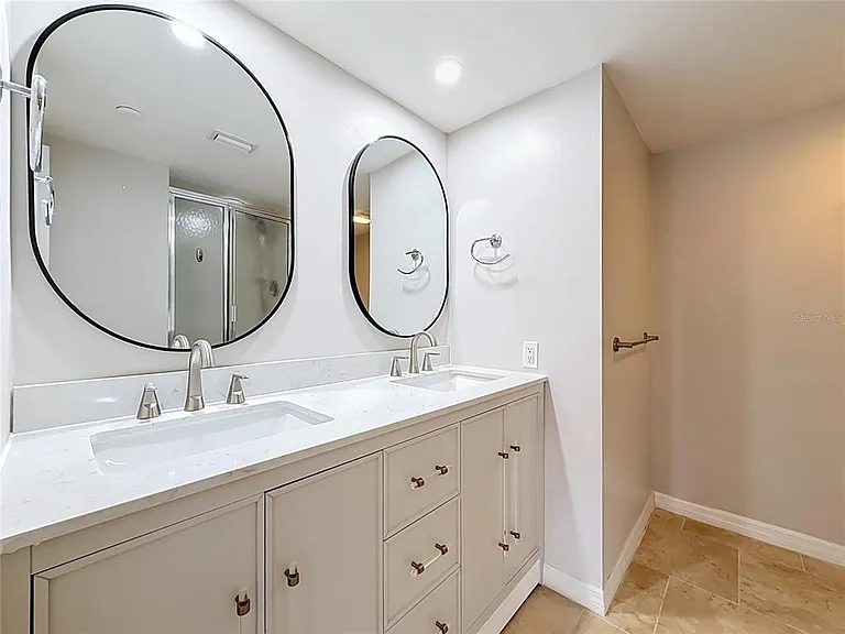 1480 Gulf Blvd #611 — Photo 38