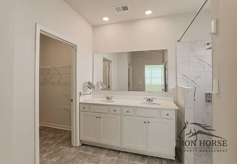 835 Baker View Ln — Photo 18