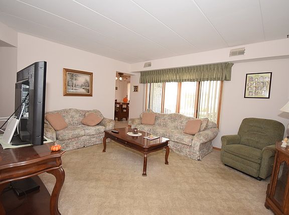 5th image of 13956 Lavergne Ave #904