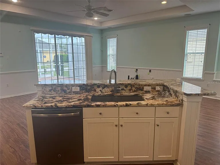 5714 Tides Pl — Photo 9