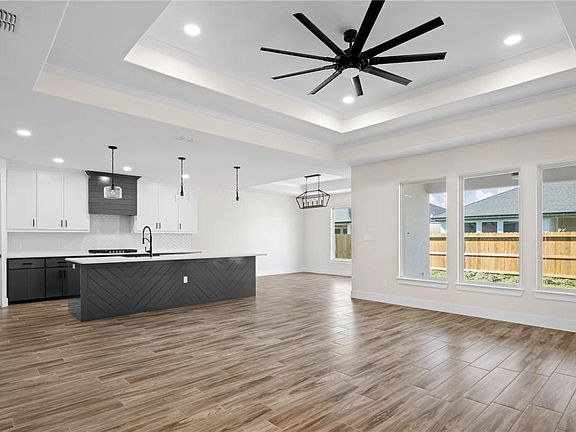 3rd image of 4221 Karo Dr