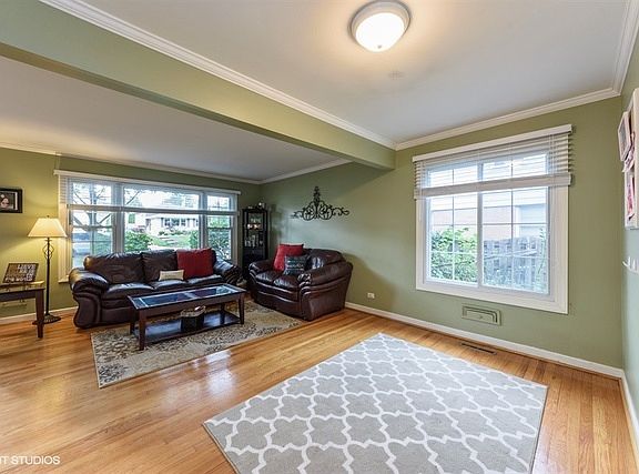 3rd image of 621 S Dunton Ave