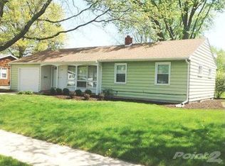 1136 N Lexington Dr, Janesville, WI 53545