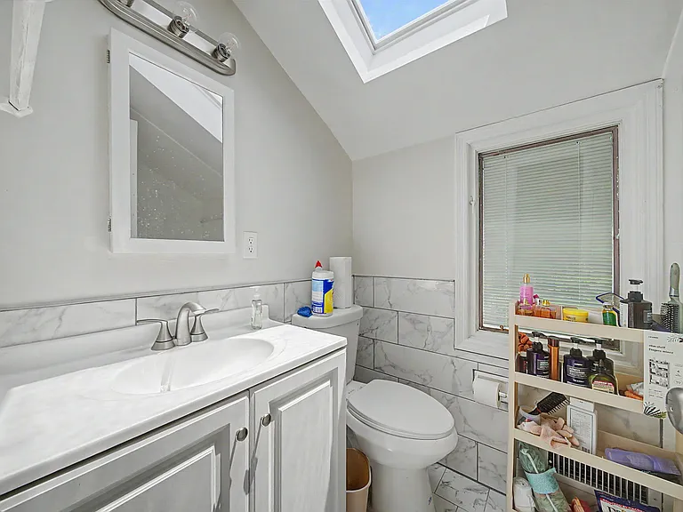 35-10 Lindsay Rd — Photo 26