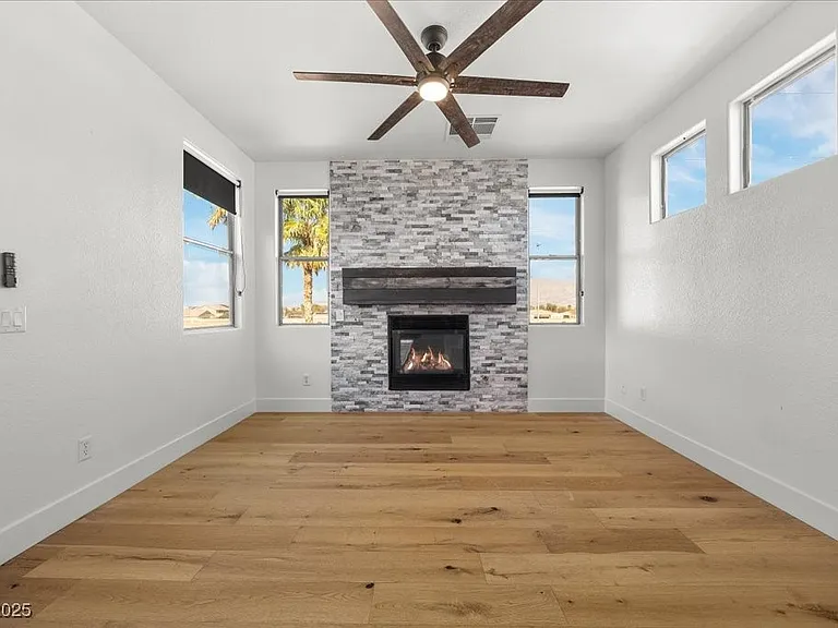 6332 Peggotty Ave — Photo 16