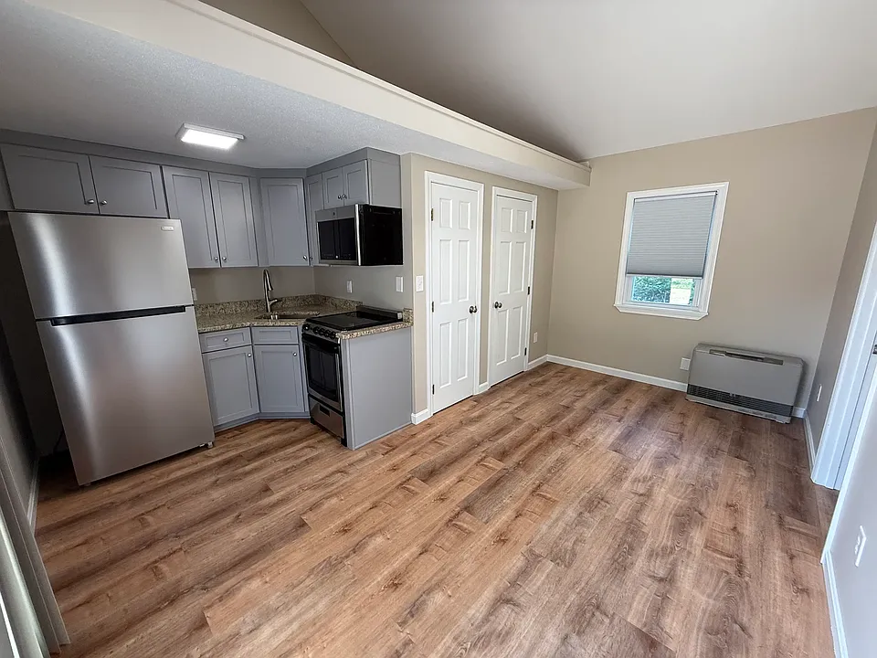 454 Winnacunnet Rd #2