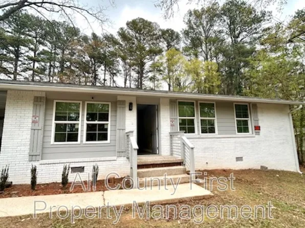 2386 Cresta Dr, Decatur, GA 30032