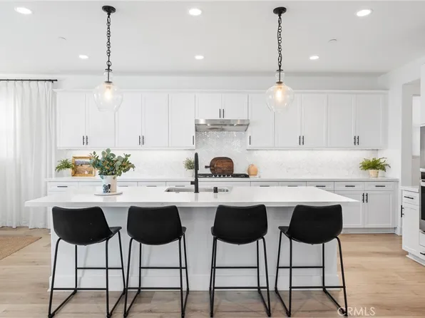 2442 Nova Way, Corona, CA 92883