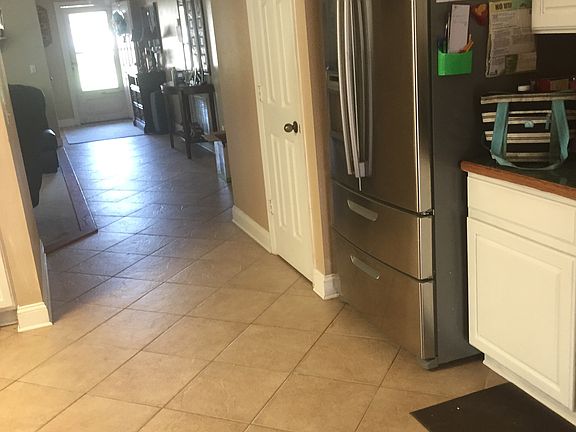 5th image of 1143 Epson Oaks Way