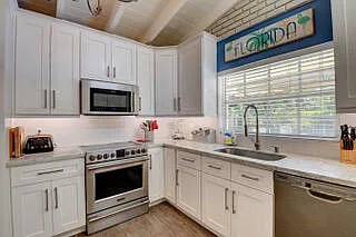521 NW 14th St — Photo 11