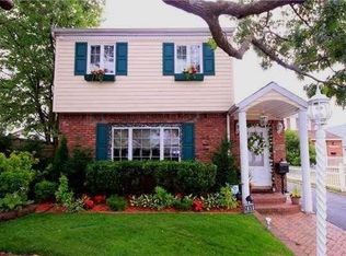 469 Albern Ave, Oceanside, NY 11572