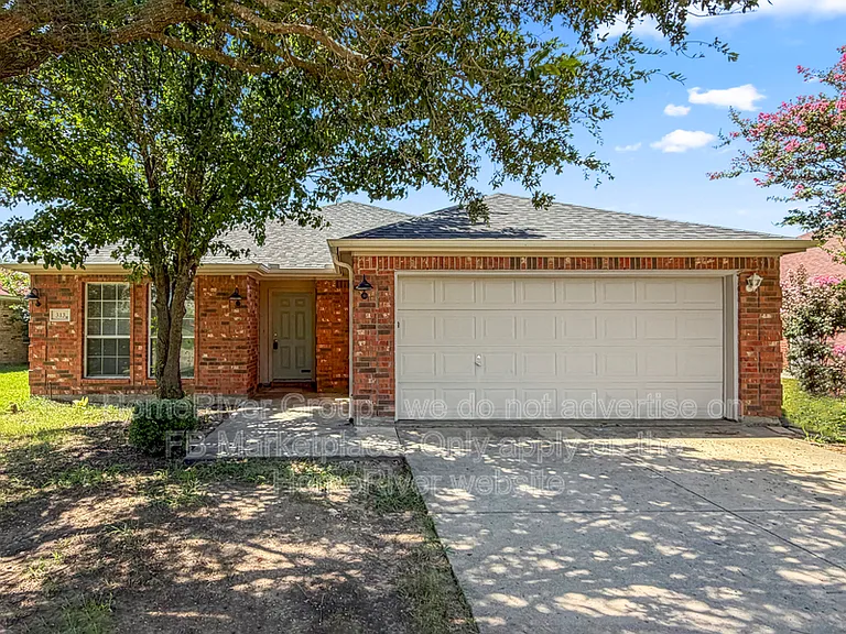 313 Charleston Dr — Photo 15