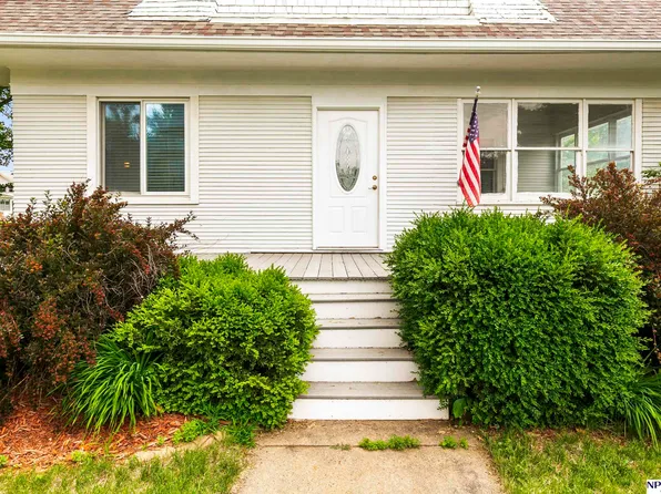 1122 N St, Tekamah, NE 68061