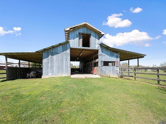 3rd image of 41082 Millie Rd