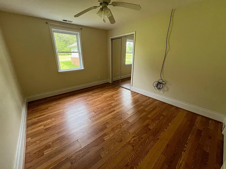 681 Combs Cir — Photo 13