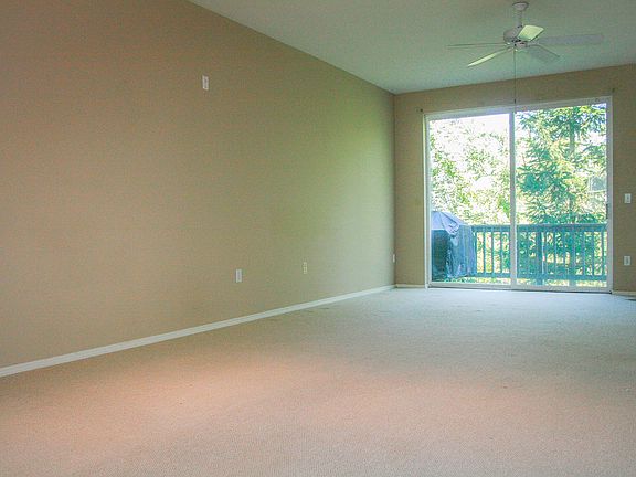 3rd image of 3116 164th St SW APT 708