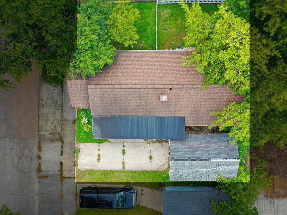5th image of 115 N Irwin Ave
