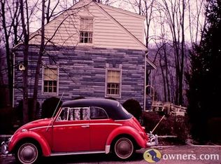 39 Edgewood Rd, Ringwood, NJ 07456