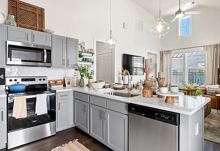 Cottage Kitchen (1)