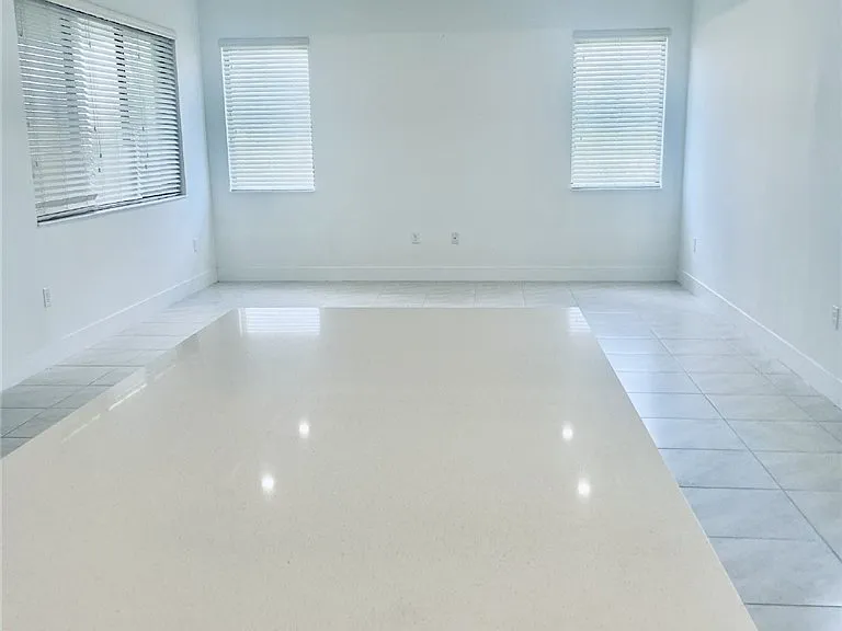 4771 Frattina St W — Photo 31