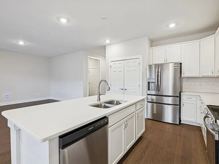 428 Triple Crown Cir — Photo 18