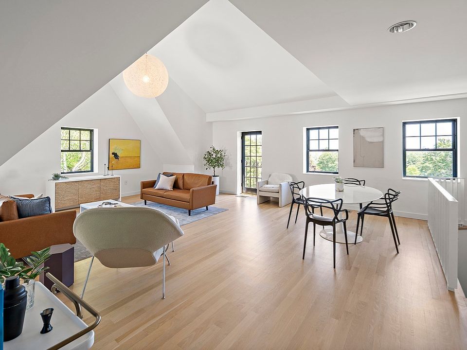 1st image of 456 Belmont St APT 10