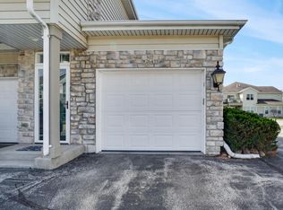 N17W26433 Meadowgrass Cir UNIT C, Pewaukee, WI 53072