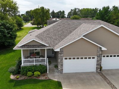 2906 W 3rd St, Cedar Falls, IA, 50613