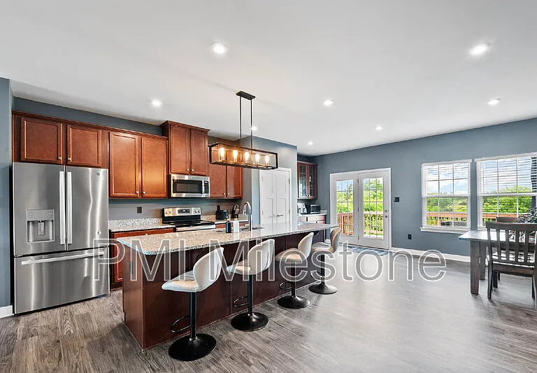 367 Ontario Dr #FALLING WATERS — Photo 23
