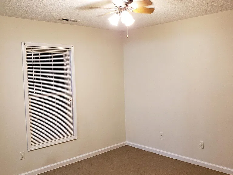 1610 Lake St — Photo 18