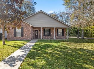 2246 Calhoun St, Mandeville, LA 70448