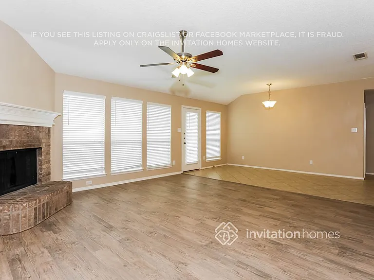 614 Saint Eric Dr — Photo 3