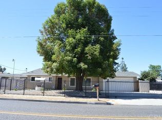 395 W Whittier Ave, Hemet, CA 92543