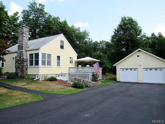 2nd image of 450 Scotchtown Ave