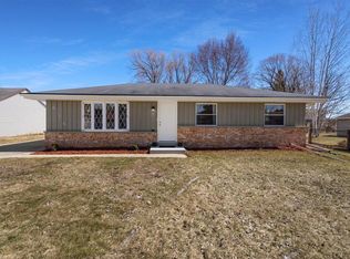 856 Lois Ct, Hartford, WI 53027