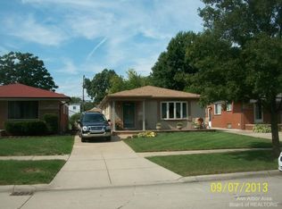 6537 Highview St, Dearborn Heights, MI 48127