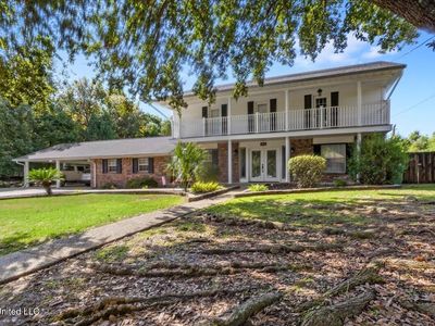 518 Sunset Dr, Bay Saint Louis, MS, 39520
