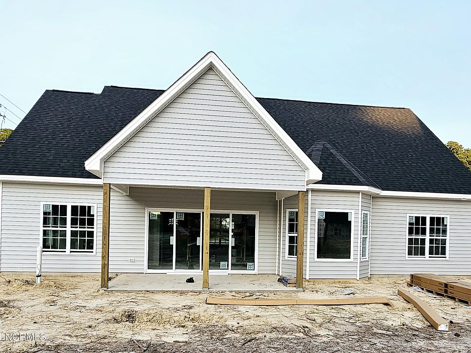2nd image of 1506 Cricket Drive