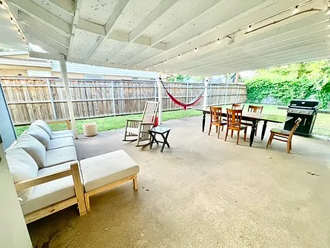 1909 Colony Dr — Photo 19