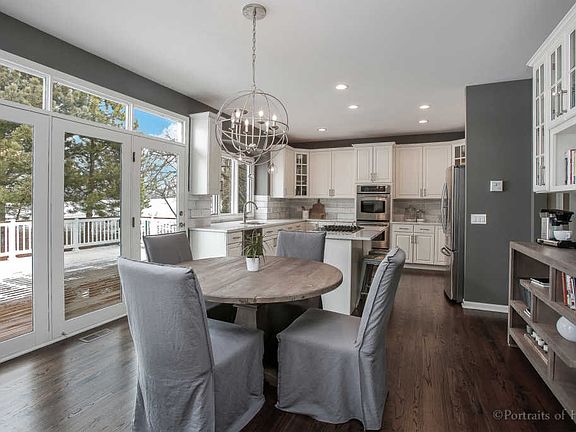 4th image of 26W486 Pinehurst Dr