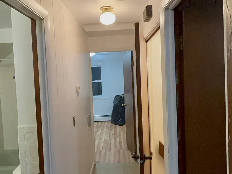 29 Roland Ave #2 — Photo 7