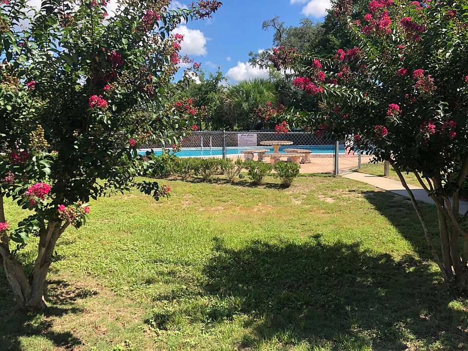 1st image of 116 Country Club Dr #116