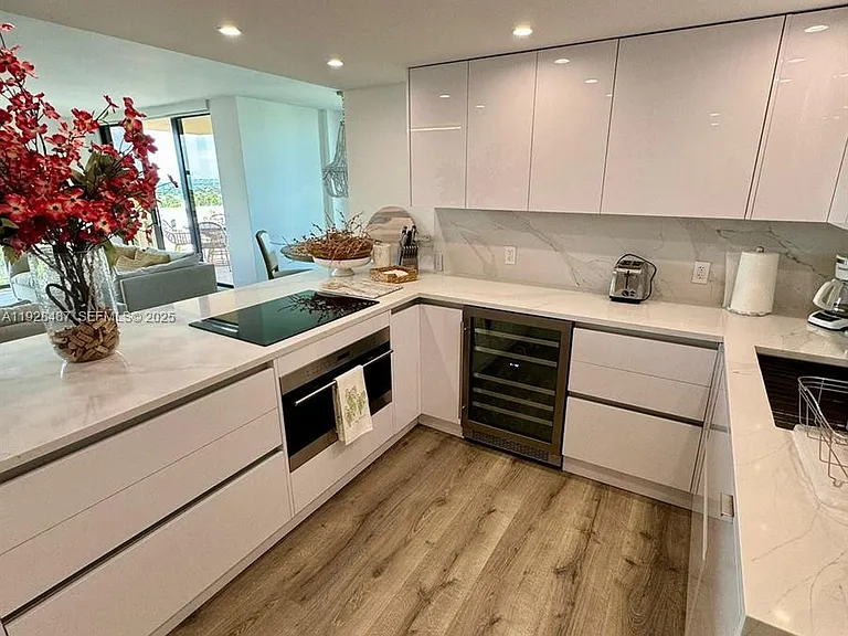 1121 Crandon Blvd #E1001 — Photo 24