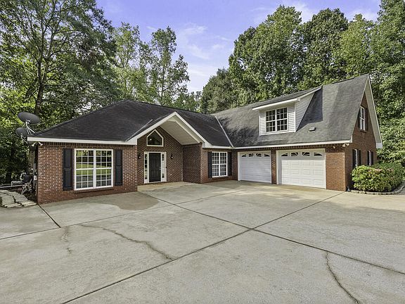 2nd image of 667 Lake Harding Dr