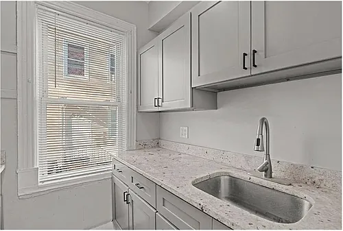 25 Marshall St #1 Photo 1