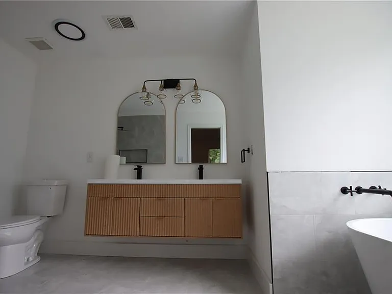 2256 Dresden Grn NW — Photo 18