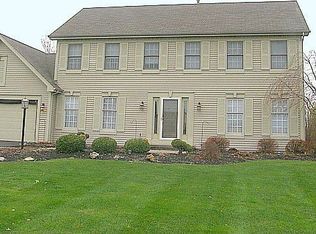 1526 Chigwell Ln S, Webster, NY 14580